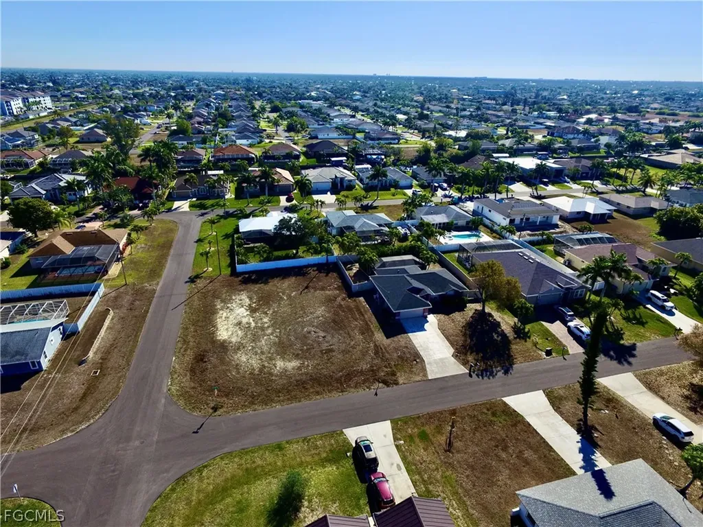 3905 SW 20th Place Cape Coral FL 33914