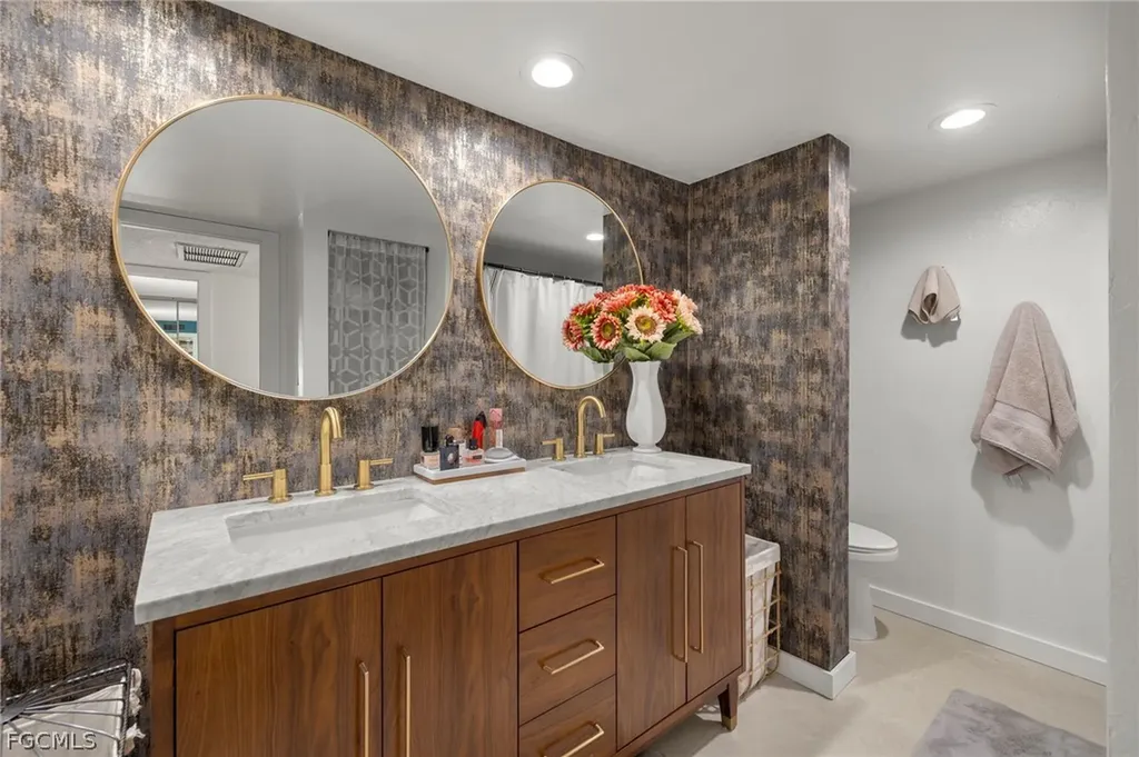 5235 Cedarbend Drive Fort Myers FL 33919