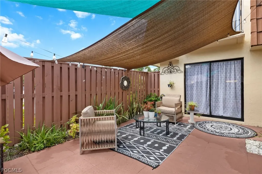 5235 Cedarbend Drive Fort Myers FL 33919