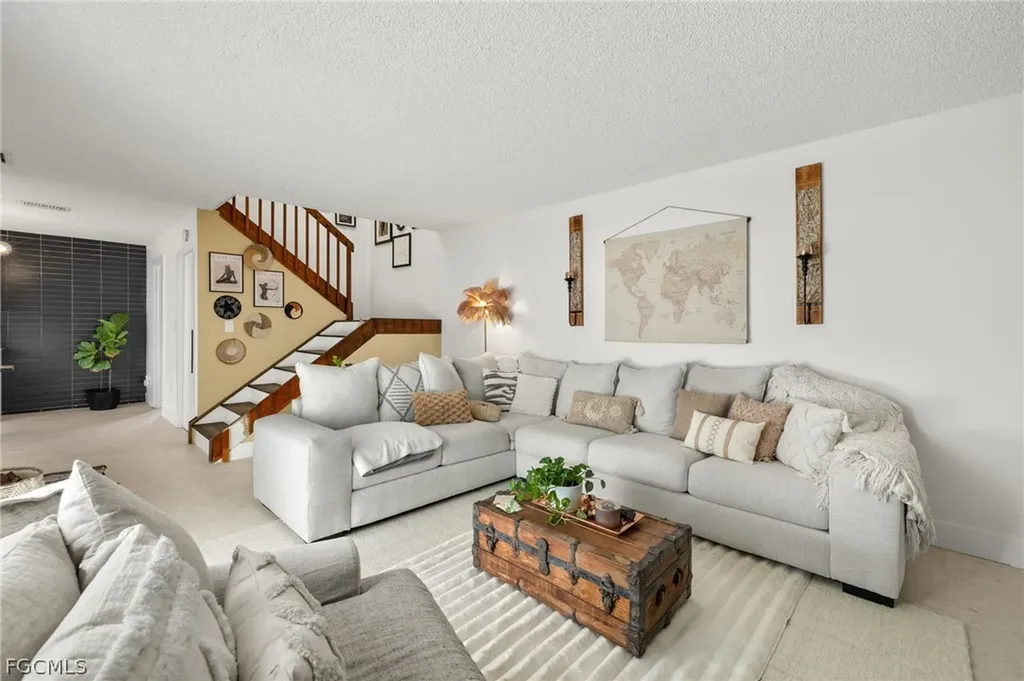 5235 Cedarbend Drive Fort Myers FL 33919