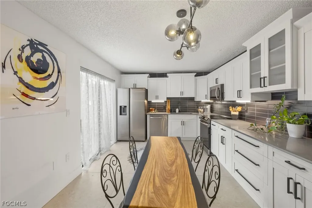 5235 Cedarbend Drive Fort Myers FL 33919