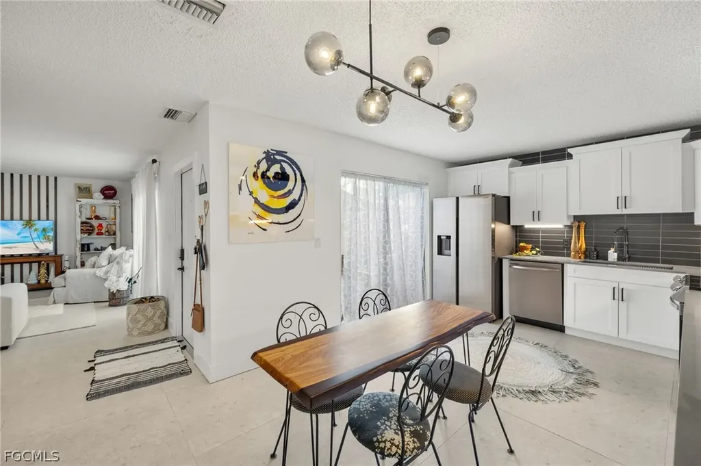 5235 Cedarbend Drive Fort Myers FL 33919