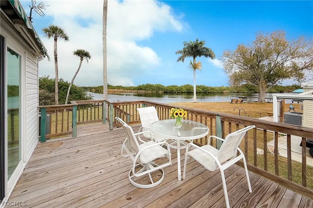 8320 Riverside Drive Punta Gorda FL 33982