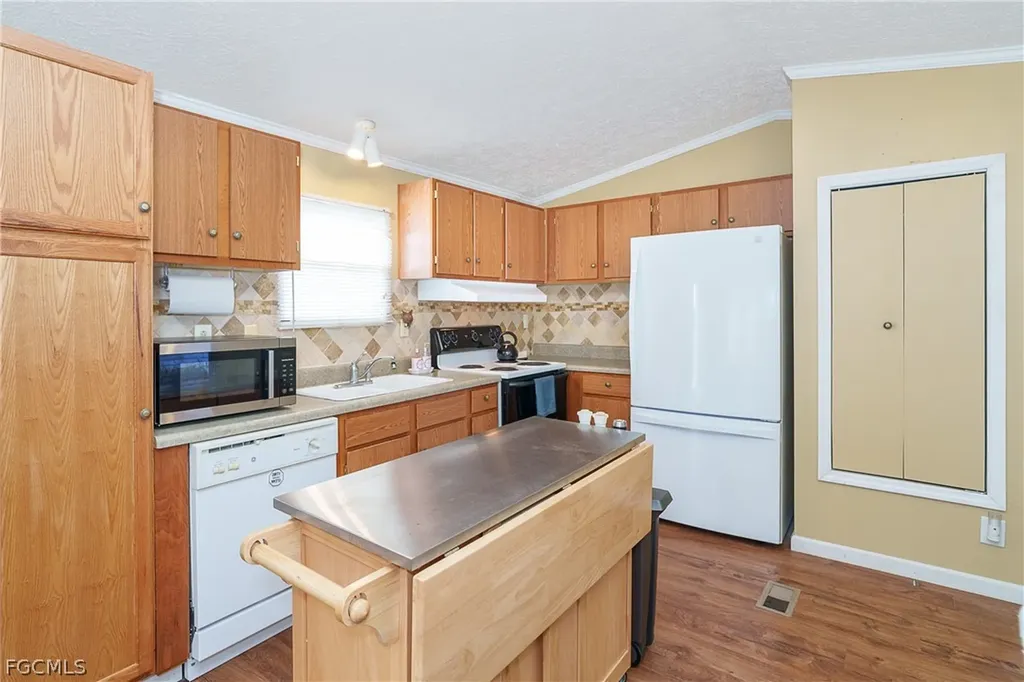 8320 Riverside Drive Punta Gorda FL 33982