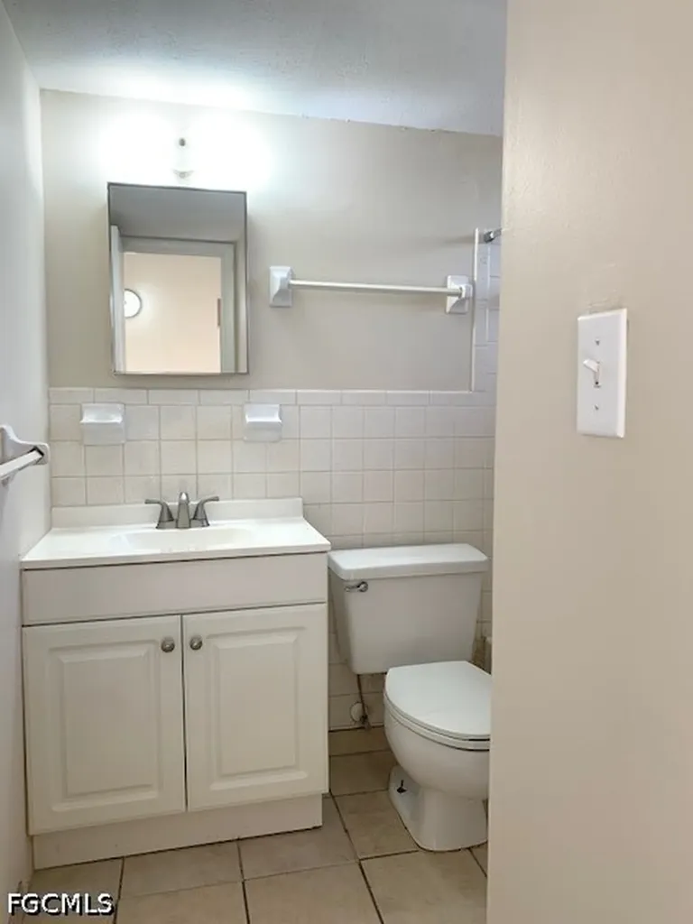 2324 Grand Avenue Fort Myers FL 33901
