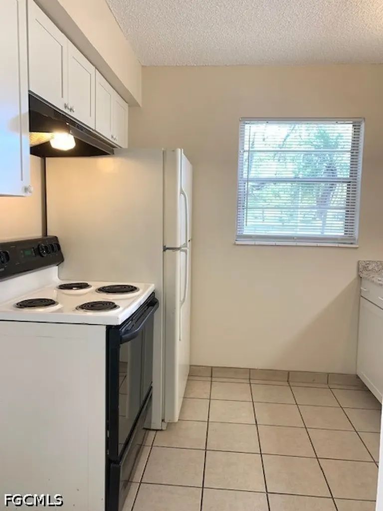 2324 Grand Avenue Fort Myers FL 33901
