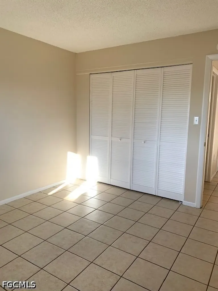 2324 Grand Avenue Fort Myers FL 33901