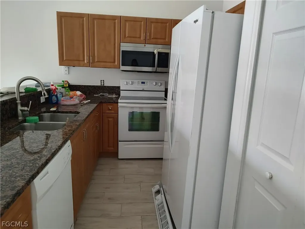 8521 Oakshade Circle Fort Myers FL 33919