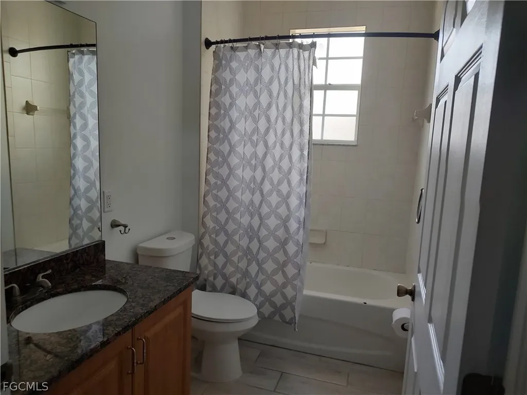 8521 Oakshade Circle Fort Myers FL 33919