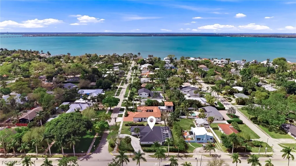 1377 Coconut Drive Fort Myers FL 33901