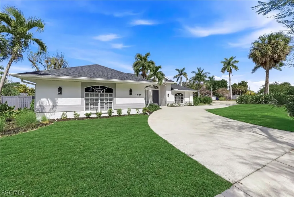 1377 Coconut Drive Fort Myers FL 33901