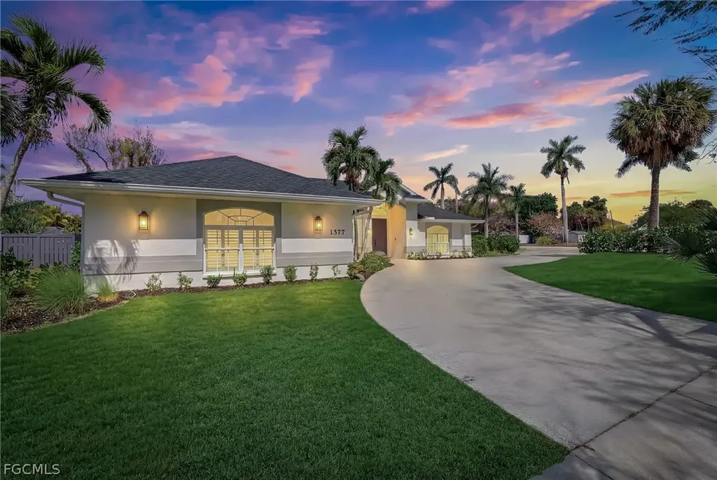 1377 Coconut Drive Fort Myers FL 33901