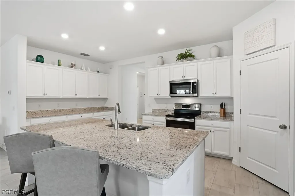 11238 Shady Blossom Drive Fort Myers FL 33913