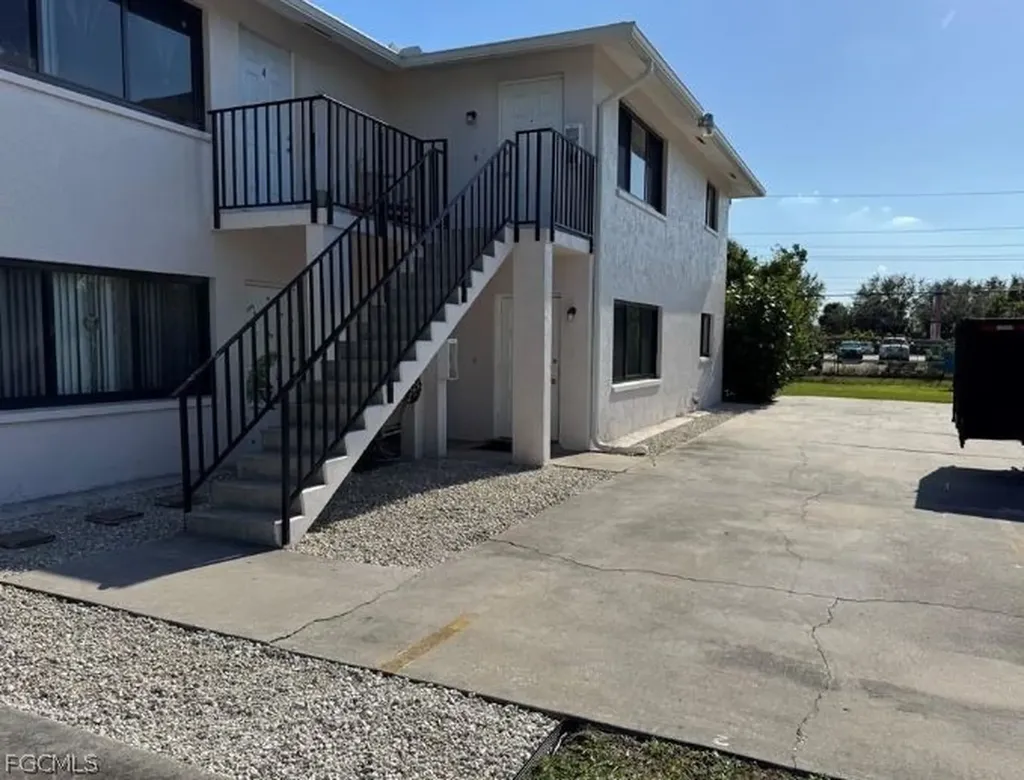 13401 1st Street Fort Myers FL 33905