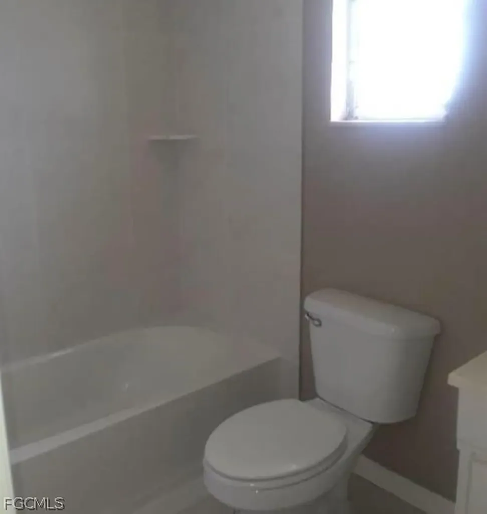 13401 1st Street Fort Myers FL 33905