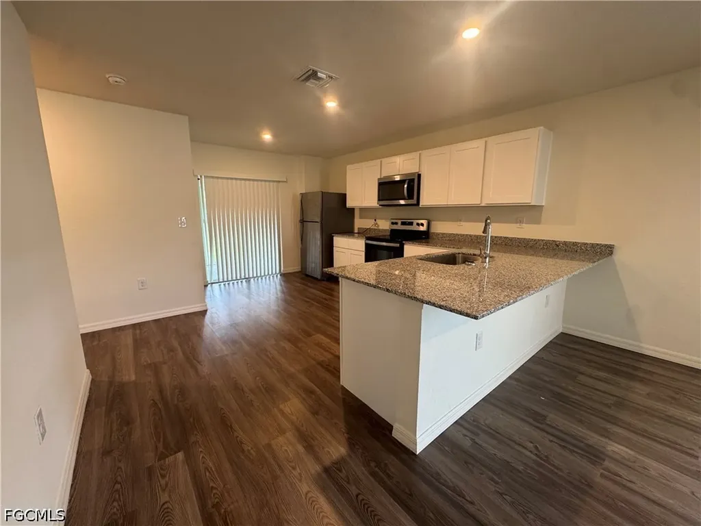 858 Friendship Circle Labelle FL 33935