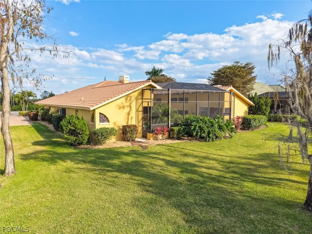 15228 Fiddlesticks Boulevard Fort Myers FL 33912