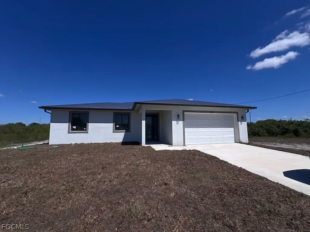 617 Chestnut Street E Lehigh Acres FL 33974