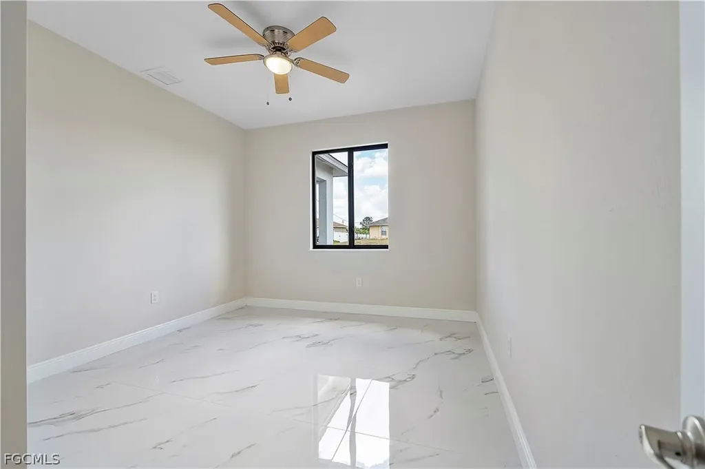 617 Chestnut Street E Lehigh Acres FL 33974
