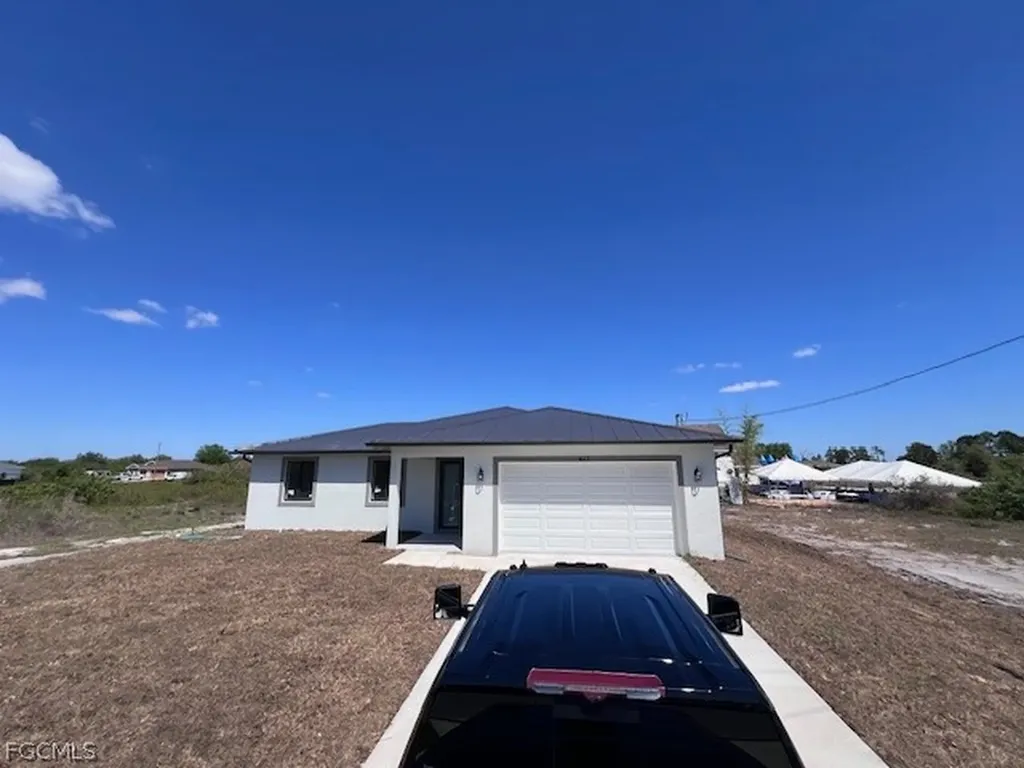 617 Chestnut Street E Lehigh Acres FL 33974