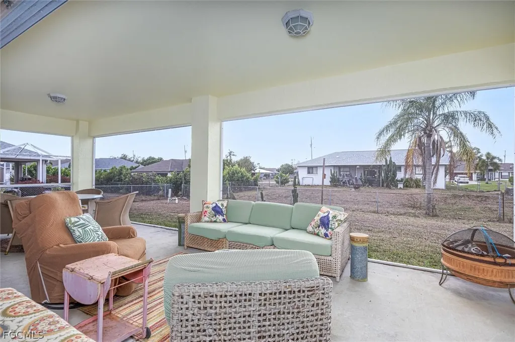 1630 SW 9th Place Cape Coral FL 33991