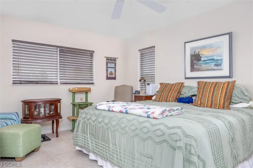 1630 SW 9th Place Cape Coral FL 33991