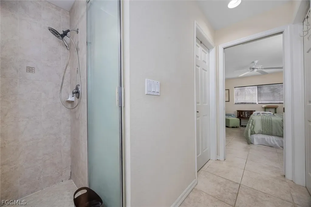 1630 SW 9th Place Cape Coral FL 33991