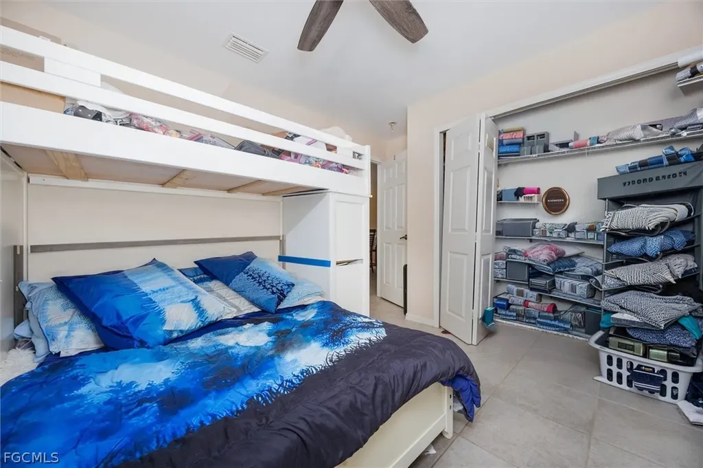 1630 SW 9th Place Cape Coral FL 33991