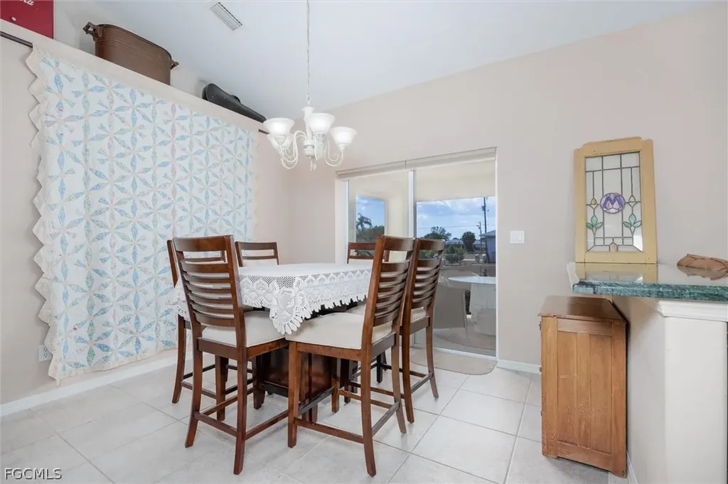 1630 SW 9th Place Cape Coral FL 33991