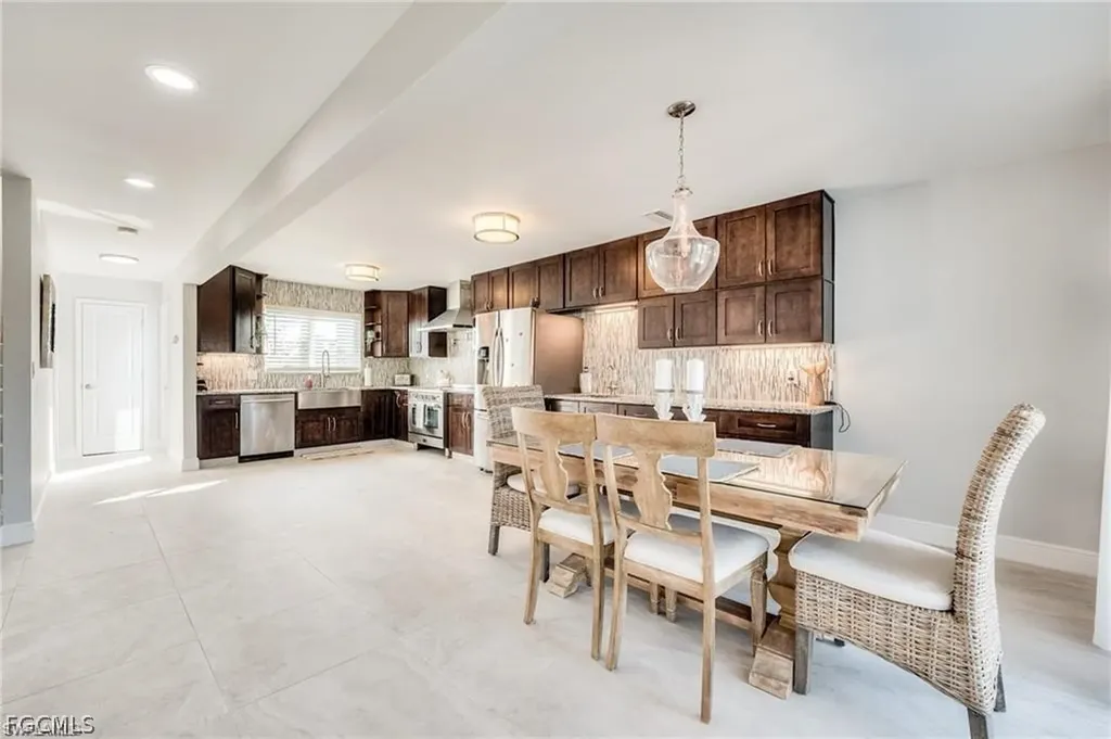 785 Rabbit Road Sanibel FL 33957