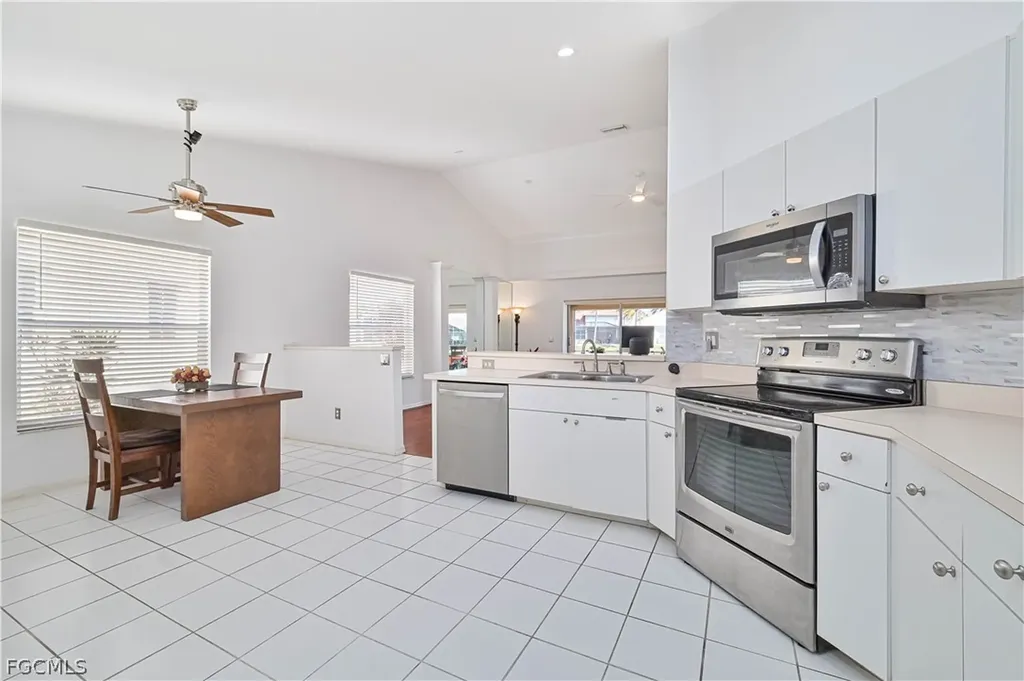9918 Las Casas Drive Fort Myers FL 33919