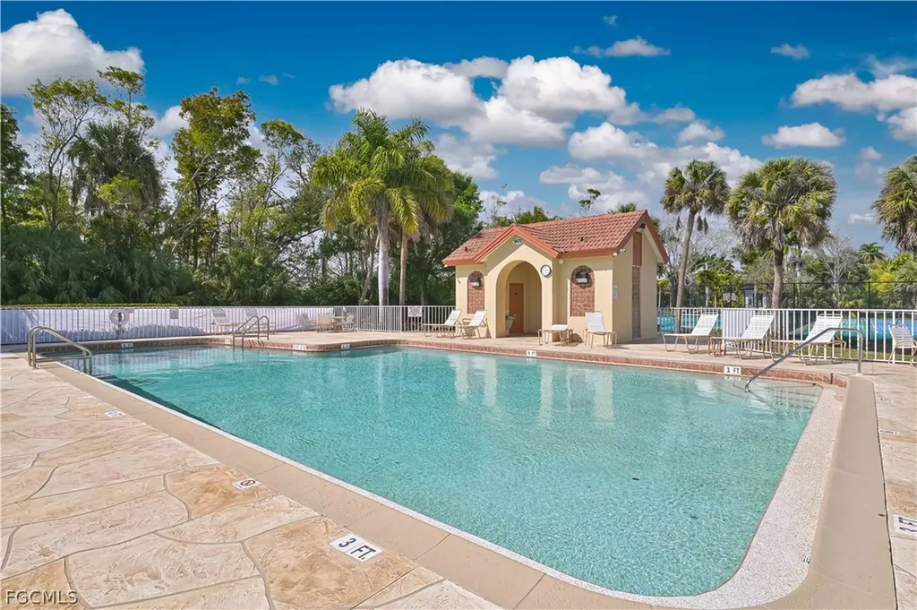 9918 Las Casas Drive Fort Myers FL 33919