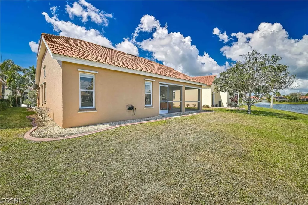 9918 Las Casas Drive Fort Myers FL 33919