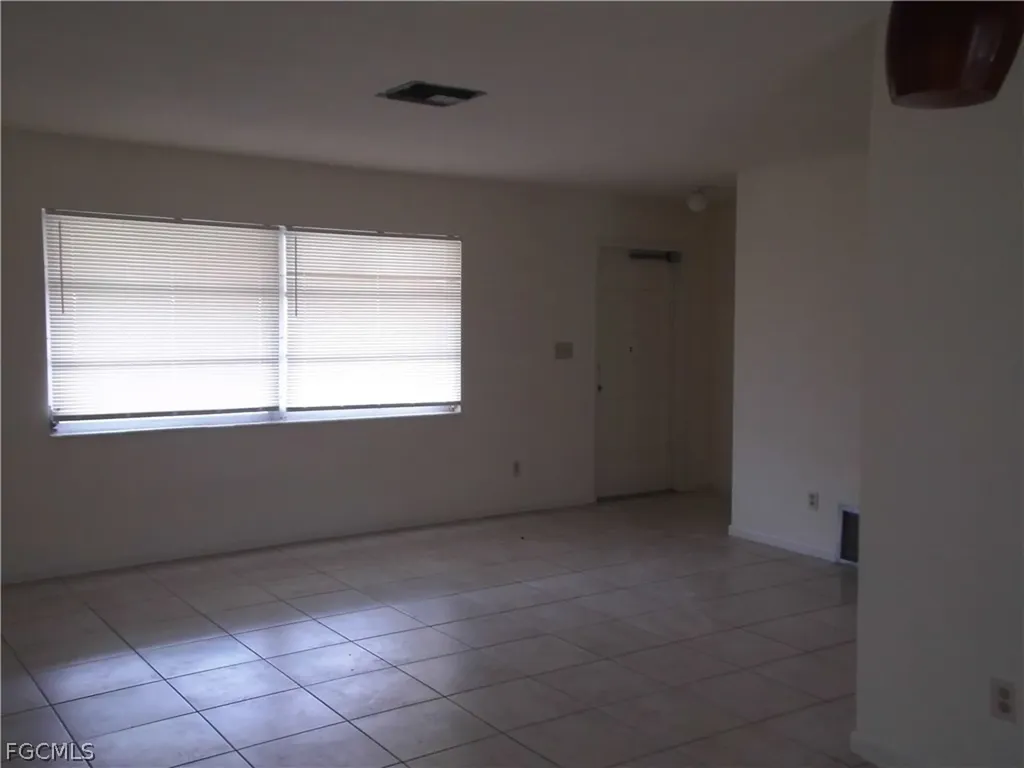 242 S Lake Drive Lehigh Acres FL 33936