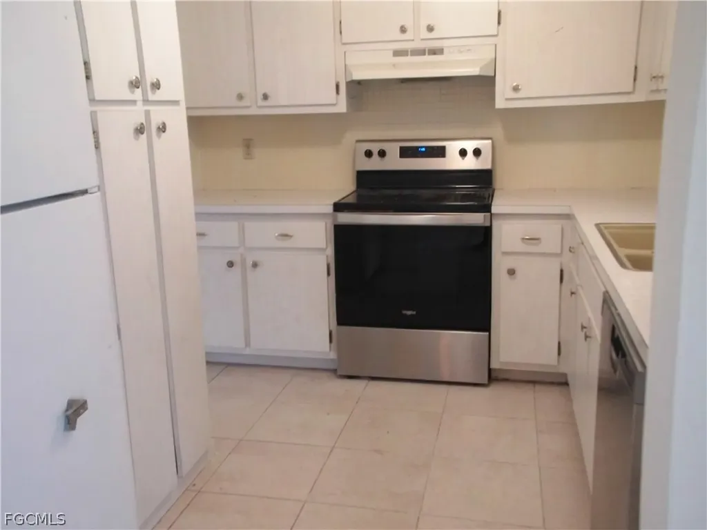 242 S Lake Drive Lehigh Acres FL 33936