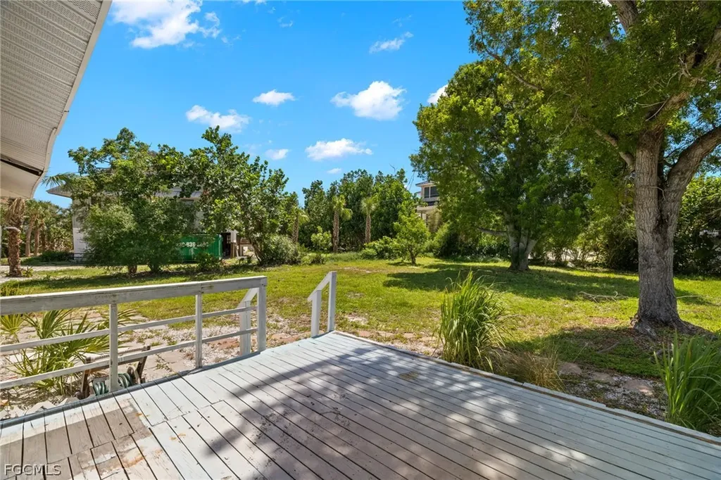 1155 Seagrape Lane Sanibel FL 33957