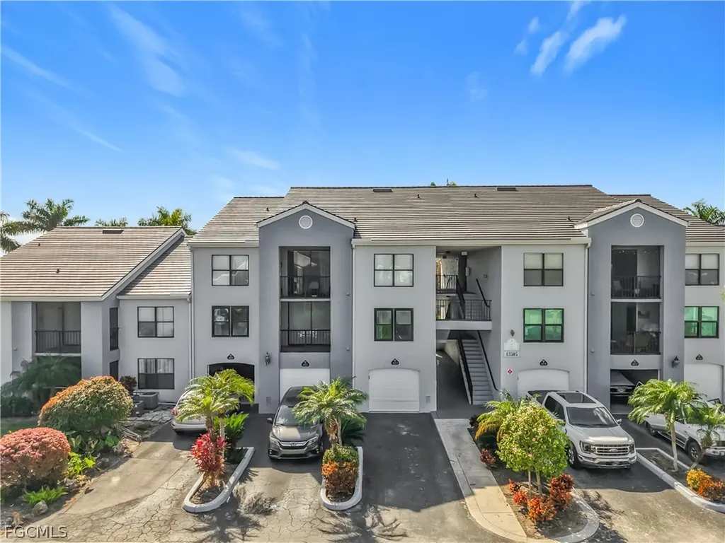 Fort Myers FL, 13505 Eagle Ridge Drive, Unit 423