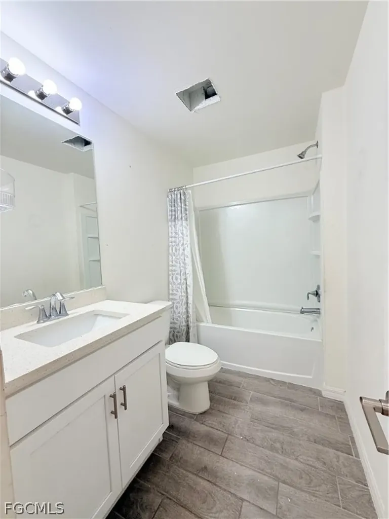 224 NE 24th Terrace Cape Coral FL 33909