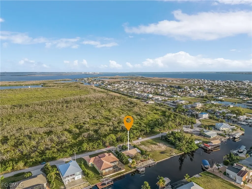 2963 Cussell Drive St. James City FL 33956