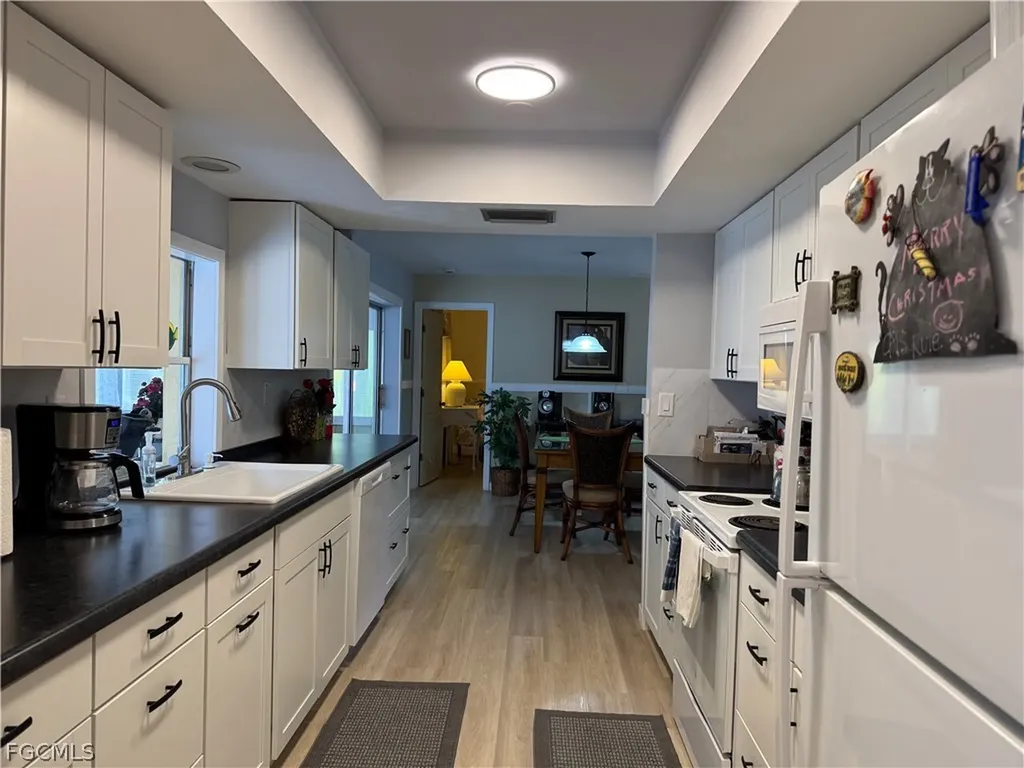 2963 Cussell Drive St. James City FL 33956