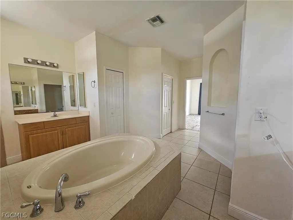 809 Lincoln Avenue Lehigh Acres FL 33972
