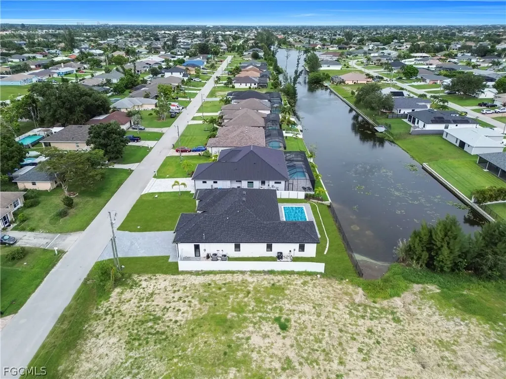 706 SW 28th Street Cape Coral FL 33914