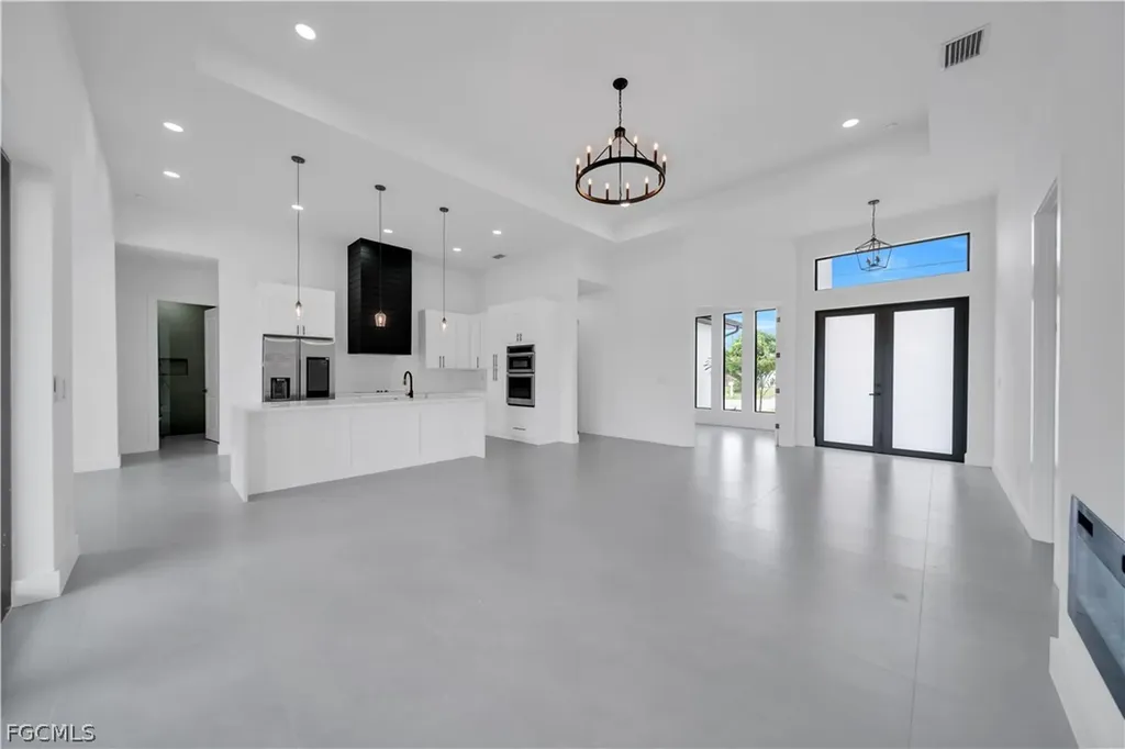 706 SW 28th Street Cape Coral FL 33914