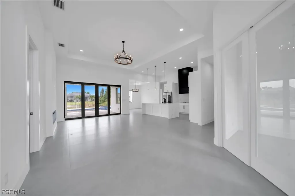 706 SW 28th Street Cape Coral FL 33914