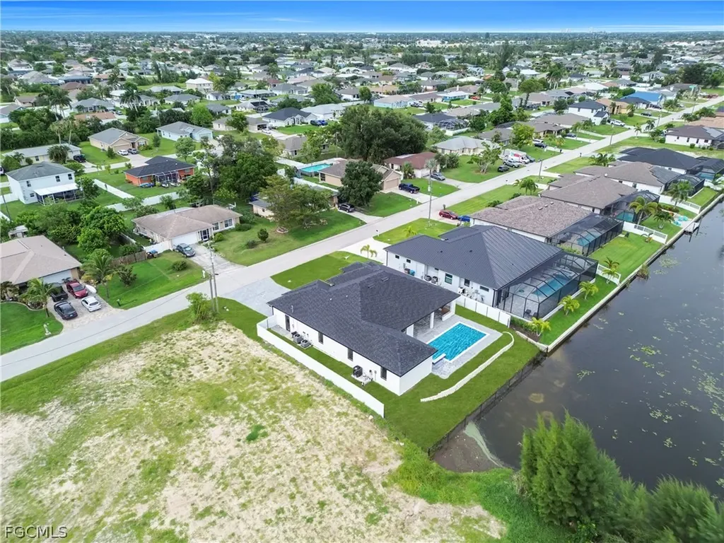 706 SW 28th Street Cape Coral FL 33914