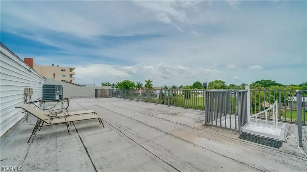 1754 Cape Coral Parkway E Cape Coral FL 33904