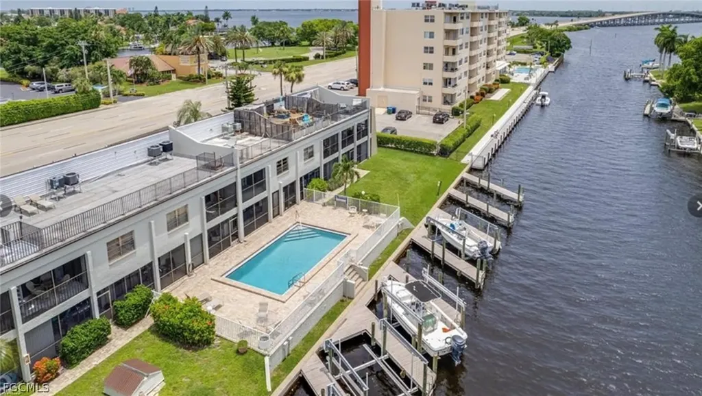 1754 Cape Coral Parkway E Cape Coral FL 33904