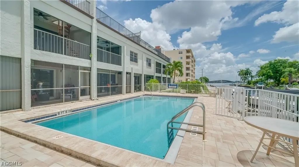 1754 Cape Coral Parkway E Cape Coral FL 33904
