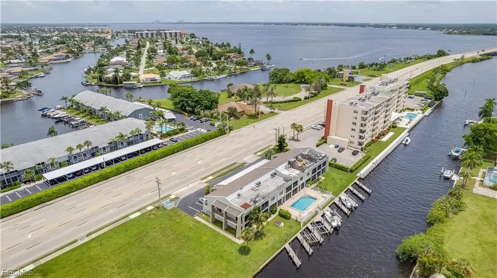 1754 Cape Coral Parkway E Cape Coral FL 33904
