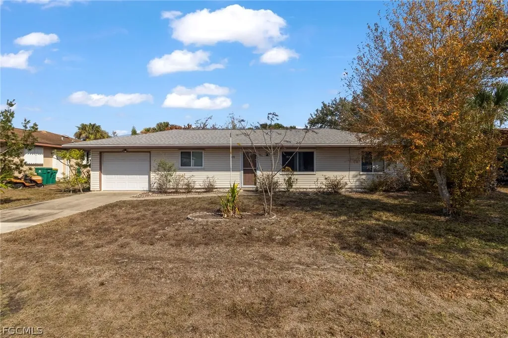 21070 Delake Avenue Port Charlotte FL 33954